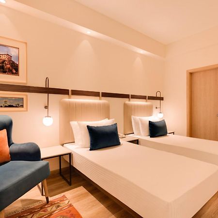 Lemon Tree Hotel, Gachibowli, Hyderabad Exteriör bild