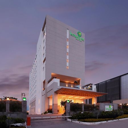 Lemon Tree Hotel, Gachibowli, Hyderabad Exteriör bild