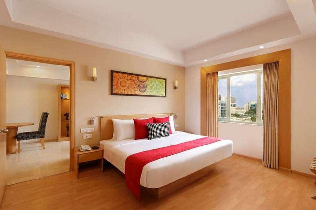 Lemon Tree Hotel, Gachibowli, Hyderabad Exteriör bild