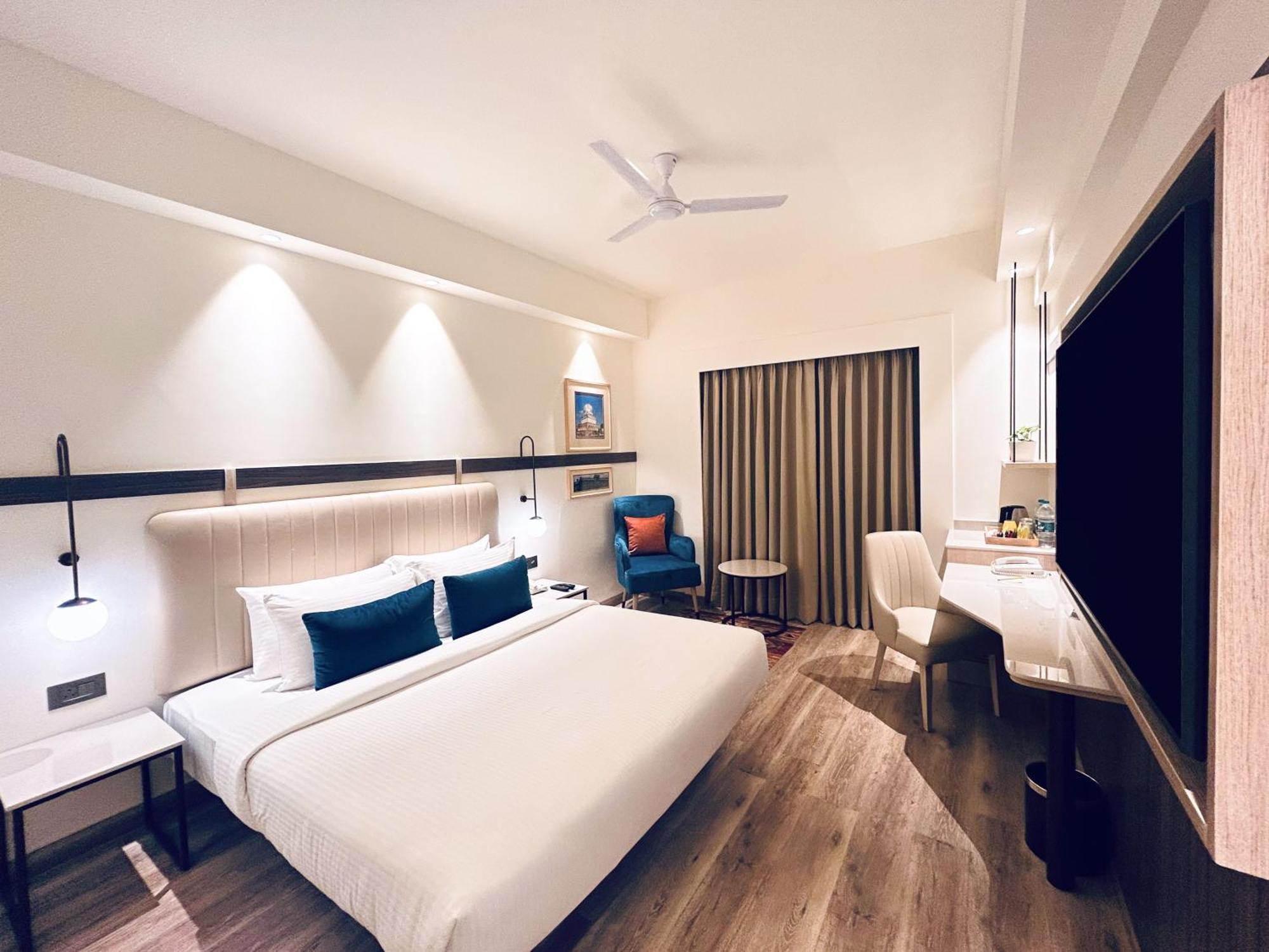 Lemon Tree Hotel, Gachibowli, Hyderabad Exteriör bild