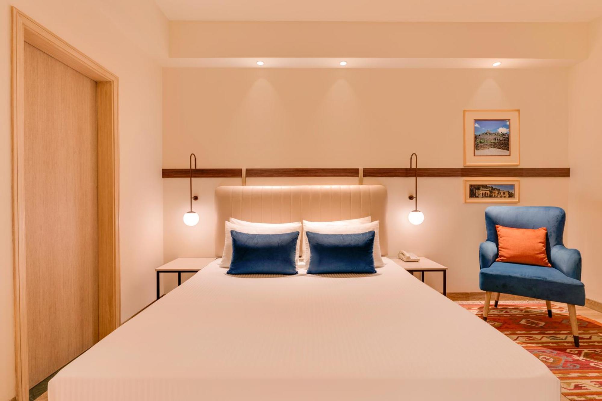 Lemon Tree Hotel, Gachibowli, Hyderabad Exteriör bild