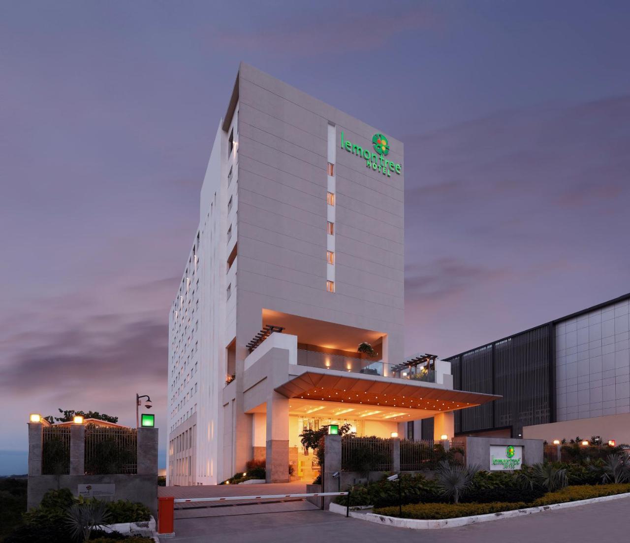 Lemon Tree Hotel, Gachibowli, Hyderabad Exteriör bild