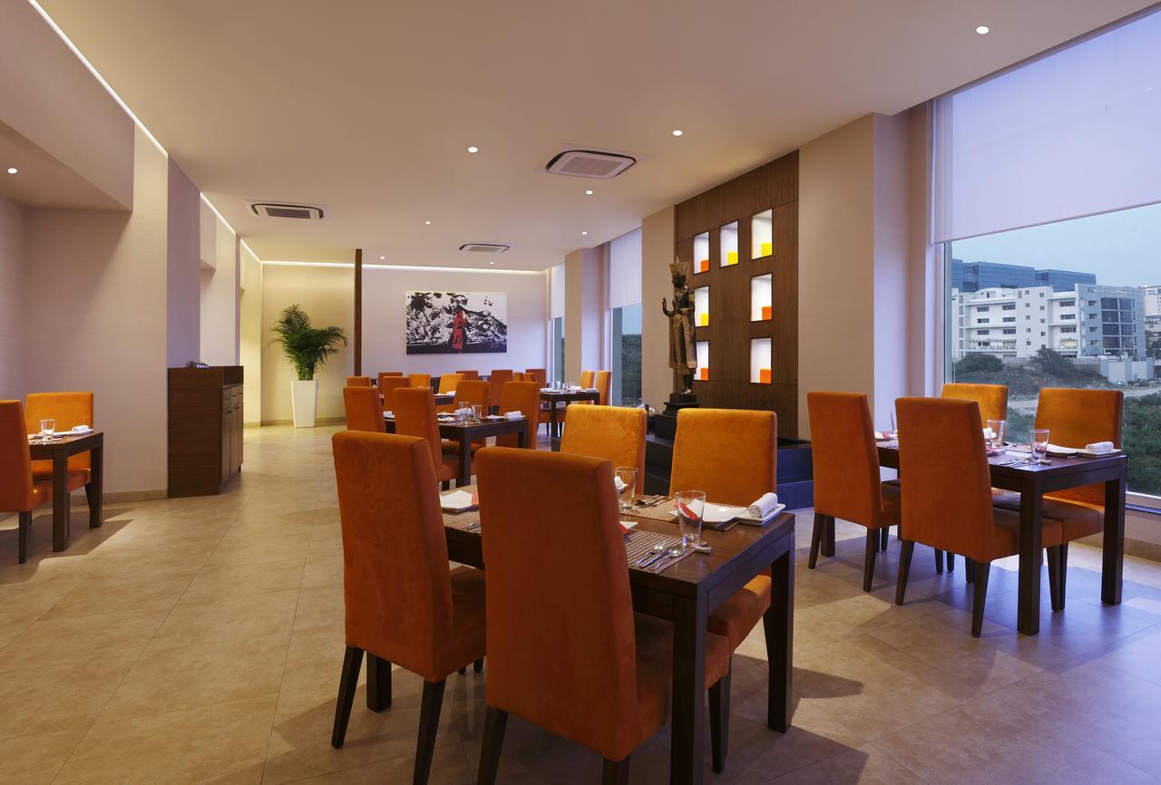 Lemon Tree Hotel, Gachibowli, Hyderabad Exteriör bild